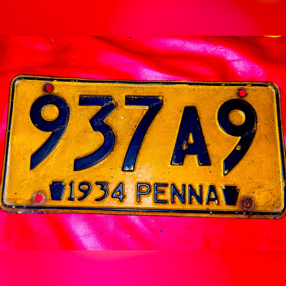 Pennsylvania Vintage 1934 Double Keystone License Plate. 937A9